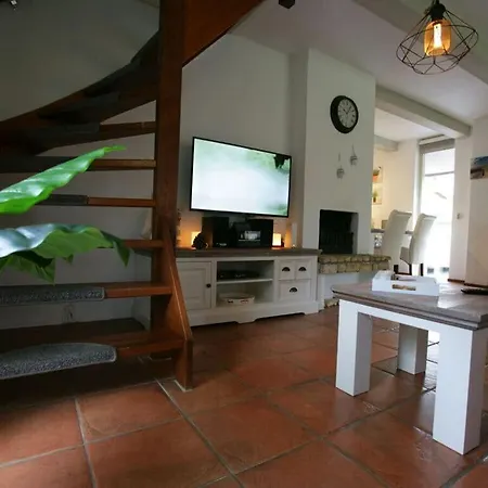 Korell 2 Modern Retreat *